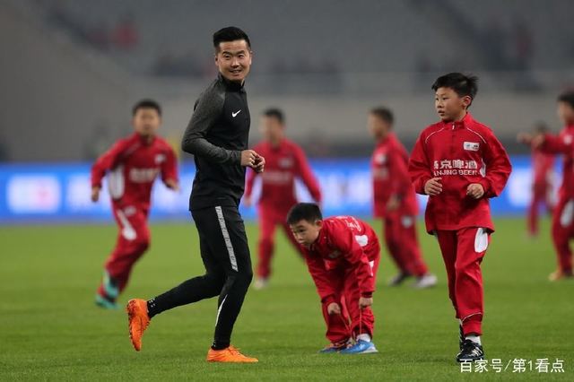 关于罗马训练开放日；今夜扳平良机引欢呼；中超在即；训练强度明显提升的信息