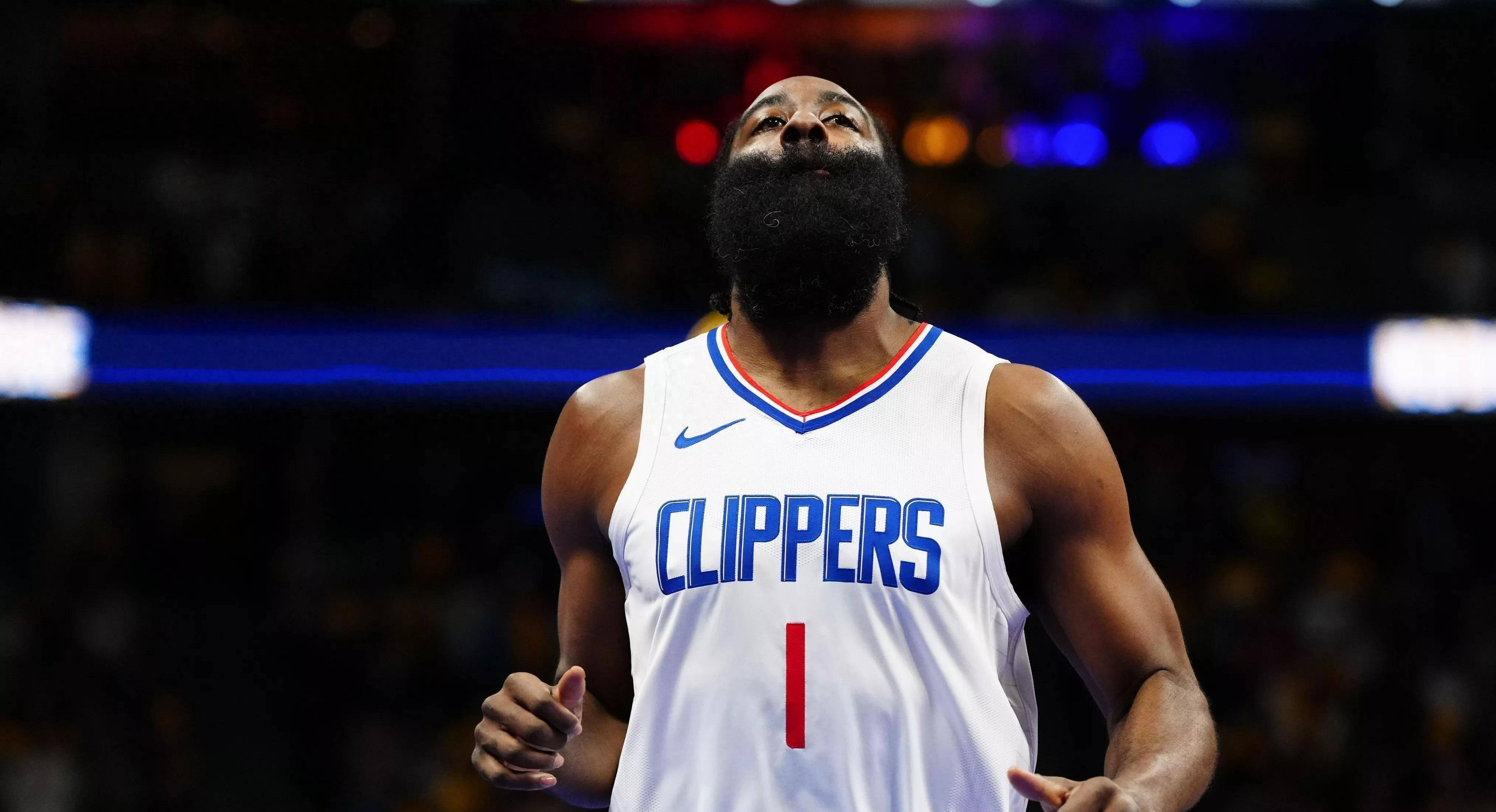 洛杉矶快船训练开放日,关键时刻单刀错失引欢呼,中超在即,细节决定成败(中日足球比赛后上港队奥斯卡怎么评论) 洛杉矶快船训练开放日,关键时刻单刀错失引欢呼,中超在即,细节决定成败(中日足球比赛后上港队奥斯卡怎么评论)