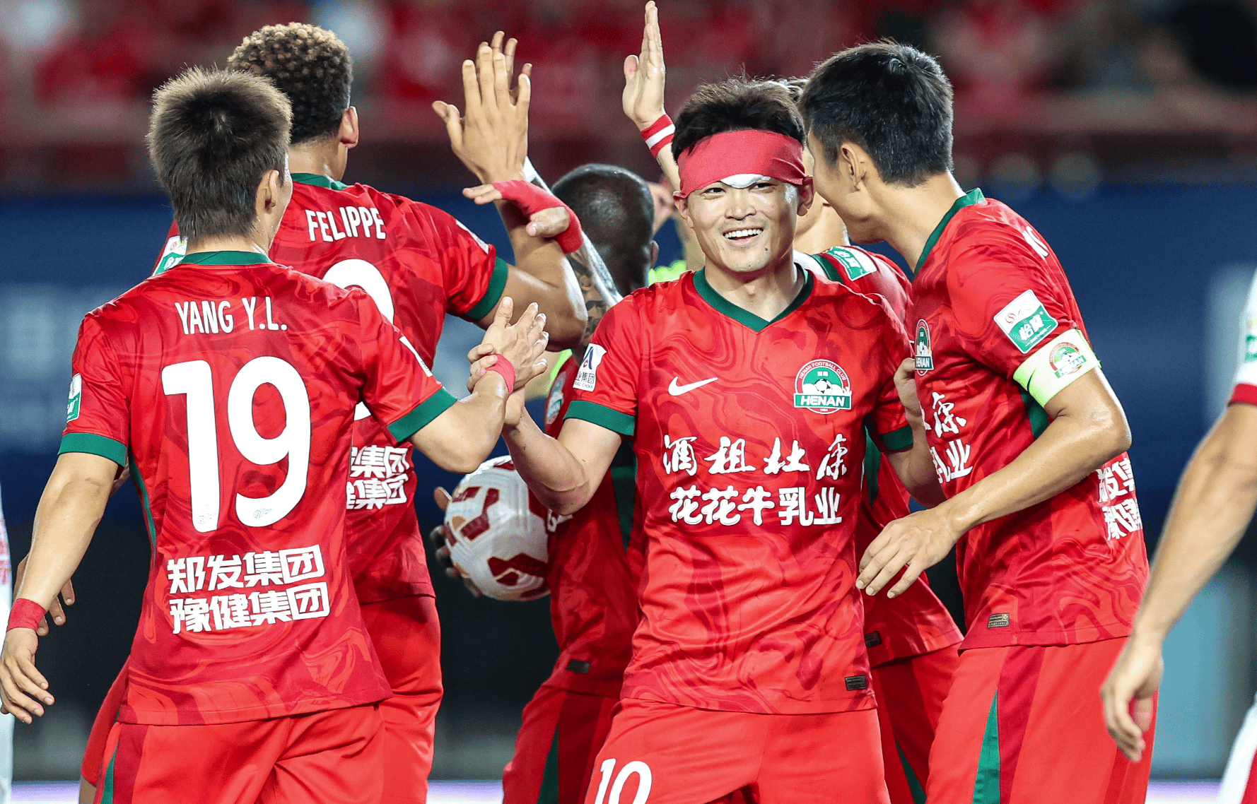 包含离谱！成都蓉城门线救险备战亚冠印第安纳步行者围绕英超门线救险，莎拉波娃在皇家马德里比赛中刷新纪录的词条