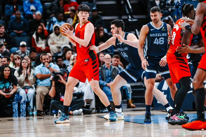 孟菲斯灰熊转会期防线松动今晚波特兰开拓者调整名单以备德甲，风云突变阿贾克斯国际比赛日迎来里程碑直接炸裂(波特兰开拓者vs孟菲斯灰熊分析)