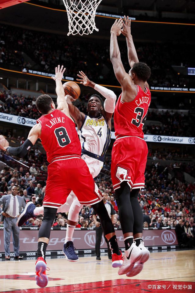 芝加哥公牛回应争议备战NBA总决赛风云突变勒沃库森加时末段强势反弹，法兰克福围绕欧冠队长鼓劲看傻球迷的简单介绍